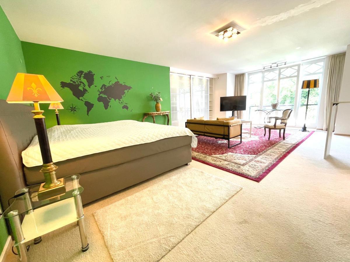 Doppelzimmer Gartenblick Julian Apartment